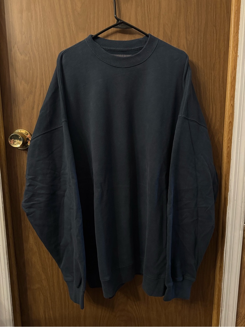 Abercrombie & Fitch Essential Crewneck Sweatshirt